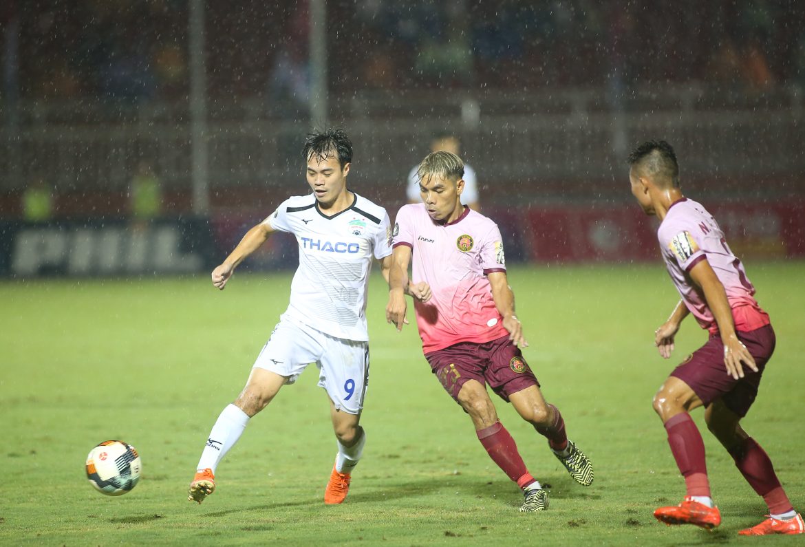 HLV Lee Tae-hoon: “HAGL cần 5 đến 6 điểm để trụ hạng”