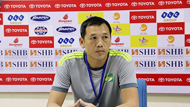 HLV Nguyễn Đức Thắng: “Chấn thương của Quế Ngọc Hải khiến hàng phòng ngự SLNA chơi không tốt”