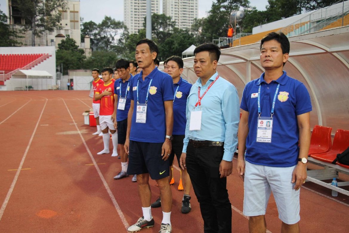 HLV Nguyễn Văn Sỹ “chê cười” bầu Hiển khi treo thưởng 3 tỷ cho XSKT Cần Thơ