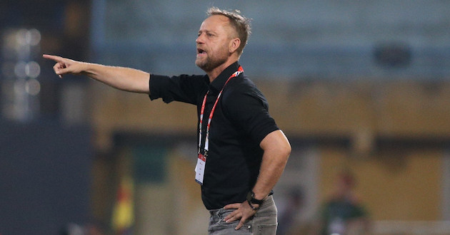 HLV Polking: “Ghi bàn ở V-League khó hơn Cúp C1 Đông Nam Á”