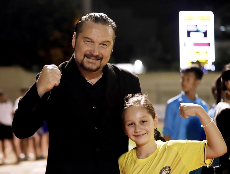 HLV Popov nổi đóa khi Thanh Hóa đón tân binh