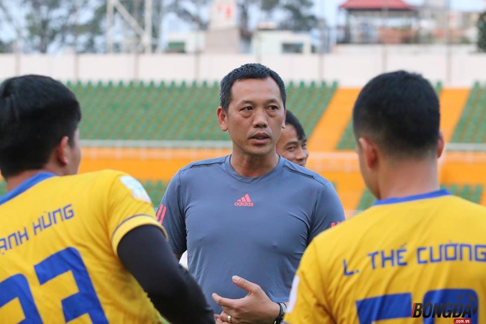 HLV SLNA nói gì sau khi cầu thủ U23 Việt Nam lập đại công?