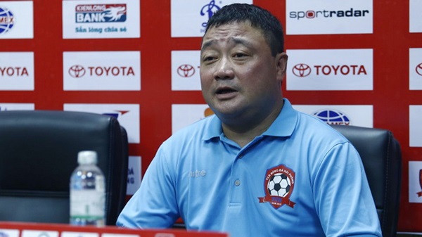 HLV trưởng Hải Phòng tiết lộ lý do “ngã ngựa” trước Hà Nội FC