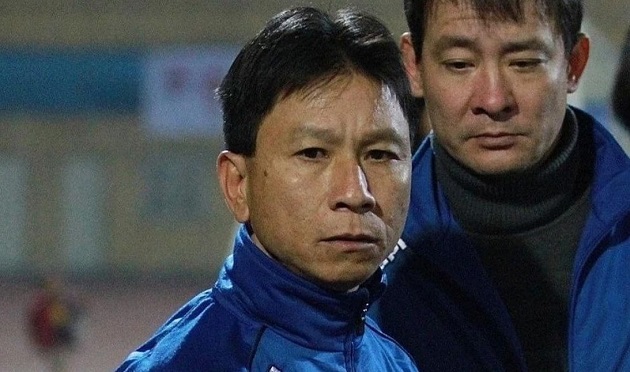 HLV Văn Sỹ Sơn bị cấm chỉ đạo 2 trận