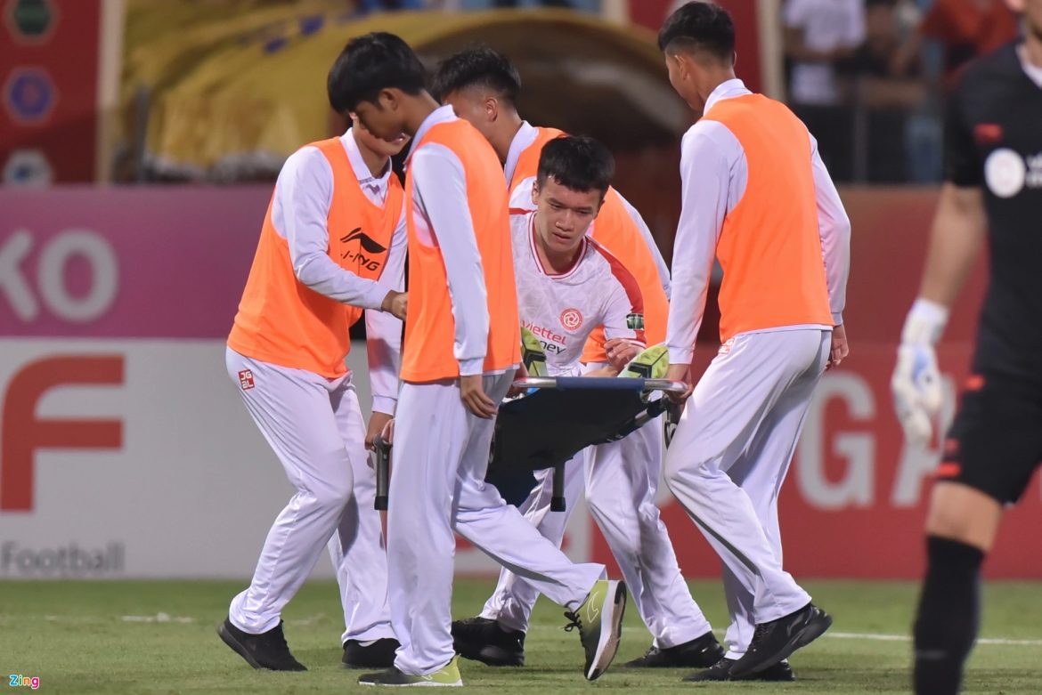 Hoàng Đức dính chấn thương trước ngày lên tuyển