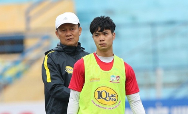 Hồng Duy chấn thương, HAGL trông vào đôi cánh Công Phượng – Văn Toàn?