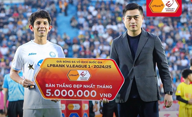 Hồng Duy giành giải Bàn thắng đẹp nhất tháng với siêu phẩm vô lê đẳng cấp