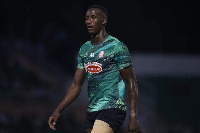 Hủy đăng ký “đá tảng” Senegal, CLB TP.HCM dọn đường đón ngoại binh Brazil