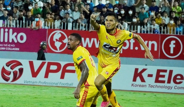 Khi trọng tài trở thành “tấm lá chắn” để đùn đẩy trách nhiệm?