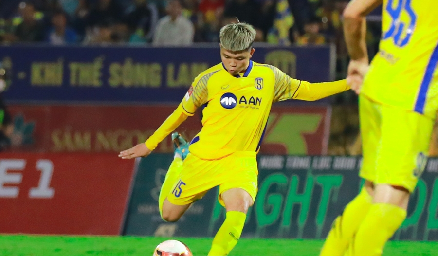 Khó càng thêm khó, SLNA tổn thất nặng sau trận hòa Hà Tĩnh