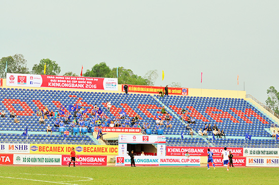 Không được đá sân nhà, CLB V-League chọn cách chẳng đặng đừng