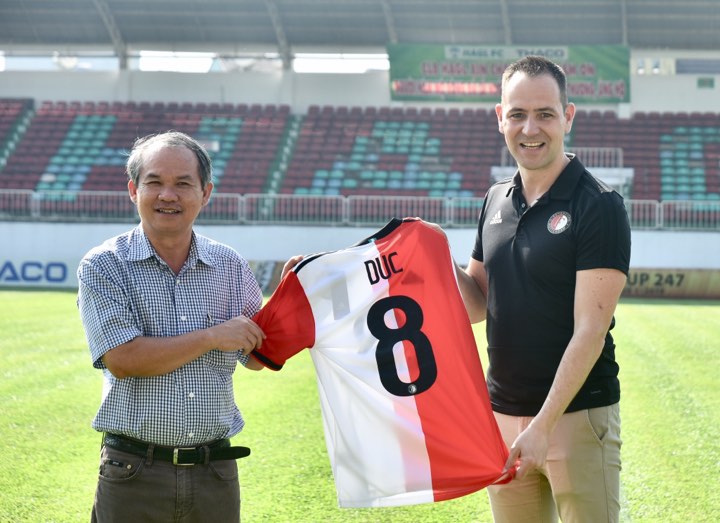 Lãnh đạo CLB Feyenoord Rotterdam: “Việt Nam có nhiều tài năng có thể chơi ở Hà Lan”