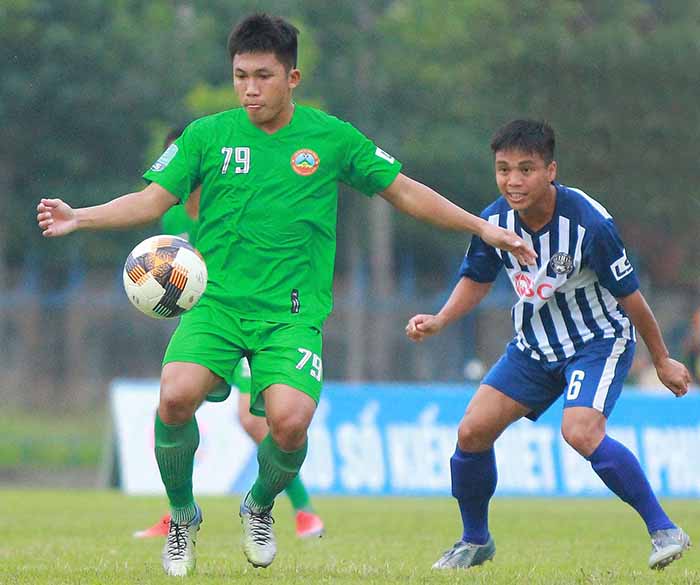 Lê Quyền Huy Tín: “Cơn lốc” cánh trái và câu chuyện cá chép vượt vũ môn