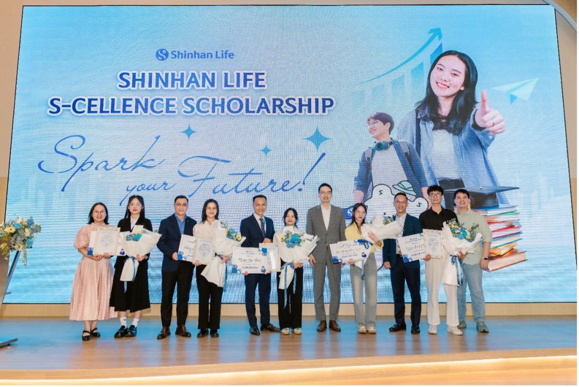 Lễ tổng kết chương trình học bổng Shinhan Life S-cellence đợt 2