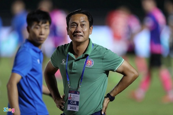 Lò xay HLV tại V-League 2022