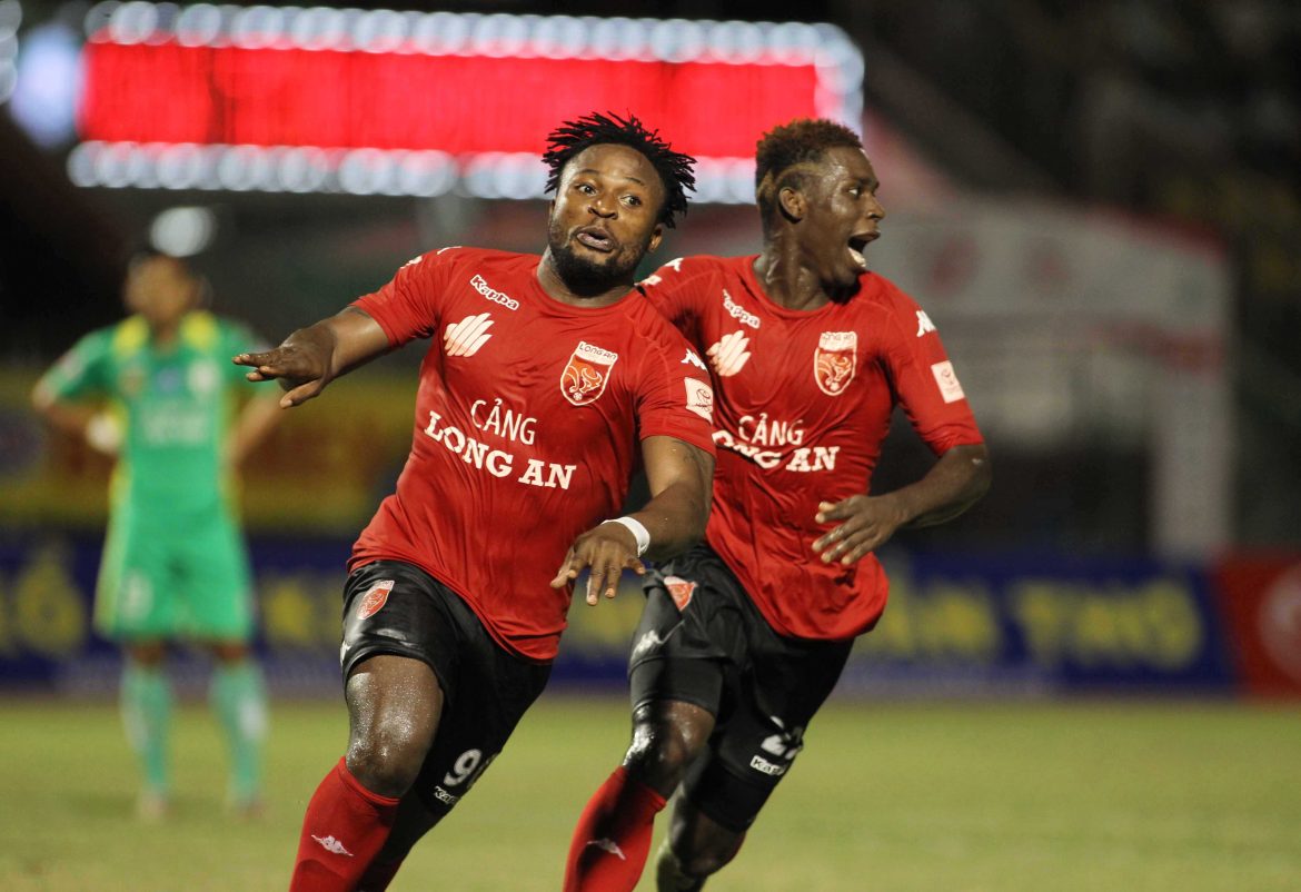 Long An loại “công thần”, ký hợp đồng với chân sút Brazil