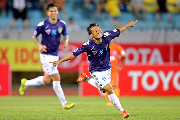 Lương “dị” và giá trị của Quả bóng vàng