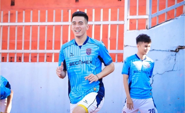 Lý do Tiến Linh ngồi dự bị sau khi giành Quả bóng vàng