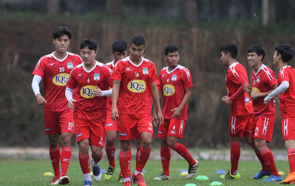 Mạnh mẽ trên sân tập, sao HAGL sẵn sàng hạ gục Nam Định