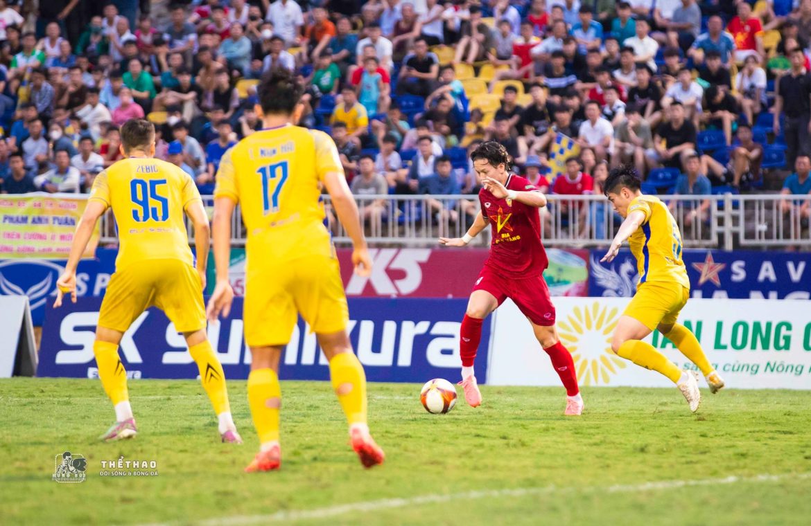 “Mất điểm phút cuối làm tôi rất khó chịu”