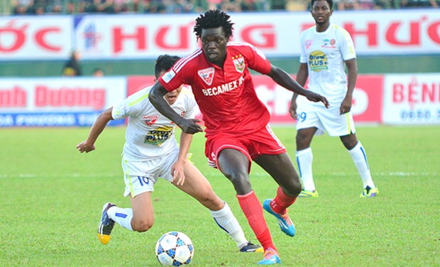 Moses ra đi, B.Bình Dương khó bảo vệ ngôi vương tại V-League 2016