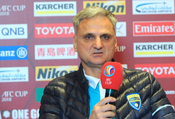 Một nửa số CLB tại V-League thay tướng trước mùa giải 2018