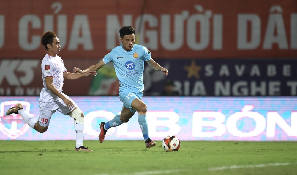 “Nam Định may mắn mới thắng Hải Phòng”