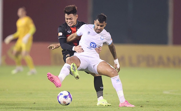 Nam Định trả giá vì 5 thẻ vàng trước thềm đấu CAHN