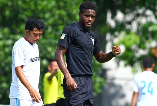 Ngoại binh Nigeria cách ly ở Đà Nẵng khi thử việc