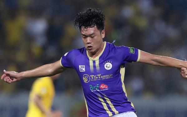 Nguyễn Thành Chung: Từ ‘kép phụ’ đến bản hợp đồng chục tỷ