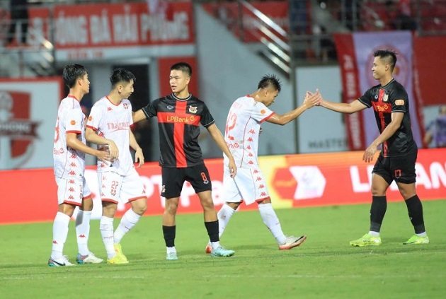 Ninh Bình dừng chuỗi thắng, lộ nhiều vấn đề phòng ngự