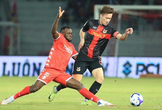 Ninh Bình: Từ “kẻ thách thức” đến biểu tượng bất bại mới của bóng đá Việt Nam