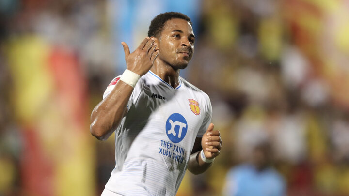 Phán quyết từ VPF, Nam Định ‘quay xe’ với Rafaelson?