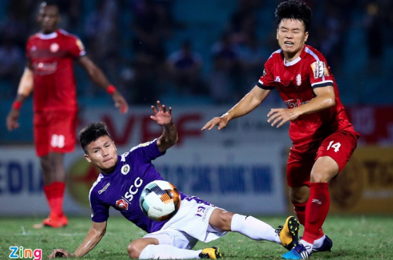 Quang Hải mang áo số 19 ở đội bóng mới