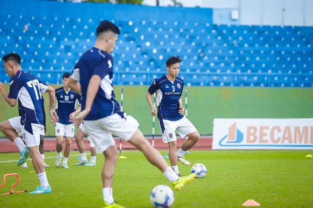 Quế Ngọc Hải bác bỏ tin đồn chuyển sang CLB Công An Hà Nội