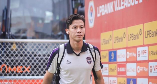 Quế Ngọc Hải trở thành cầu thủ lớn tuổi nhất tại Bình Dương