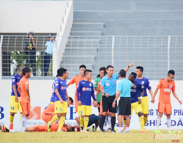 Samson lại triển kung-fu, HLV Chu Đình Nghiêm nói gì?