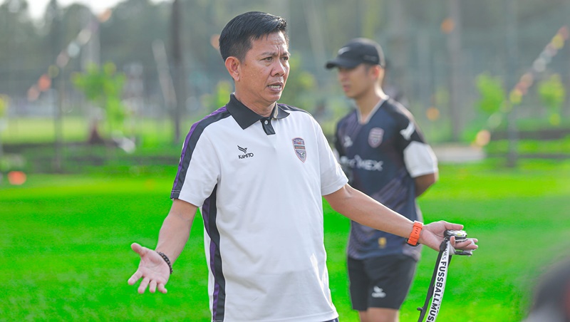 Sao Thể Công Viettel nhận thẻ đỏ, HLV Bình Dương nói thẳng suy nghĩ