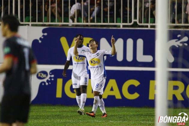 Sao U23 Việt Nam tỏa sáng, HAGL có 3 điểm trên phố núi