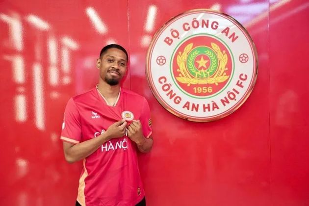 Sao Việt kiều đắt giá của CAHN muốn khoác áo ĐT Việt Nam