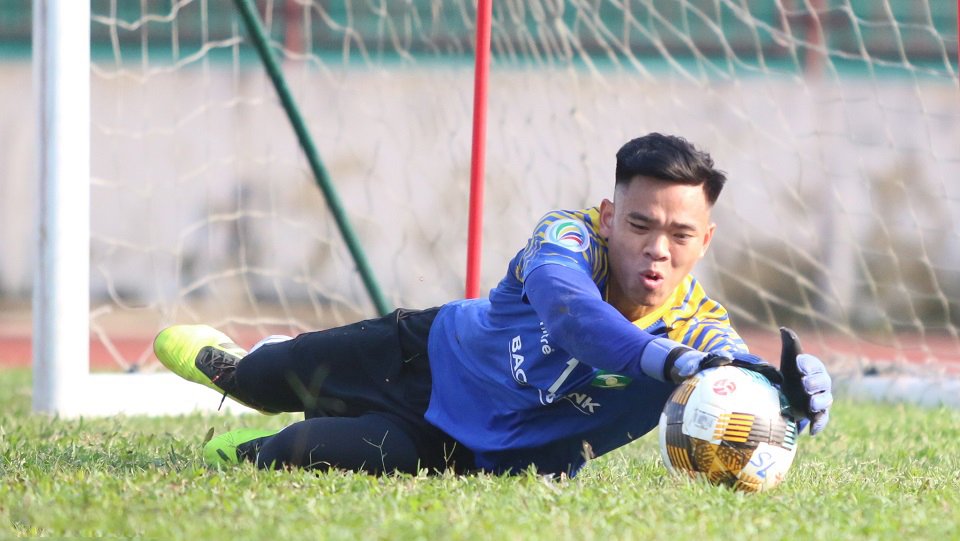 SLNA bị bật khỏi top 3 V-League: Vì đâu nên nỗi?