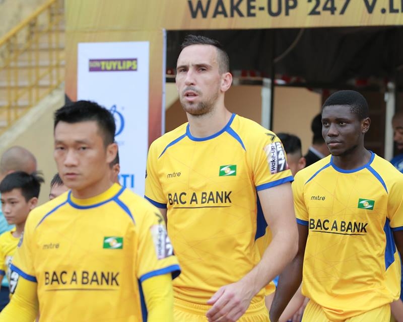 SLNA gặp khó, mất 2 ngoại binh trong chuyến làm khách tại Thiên Trường