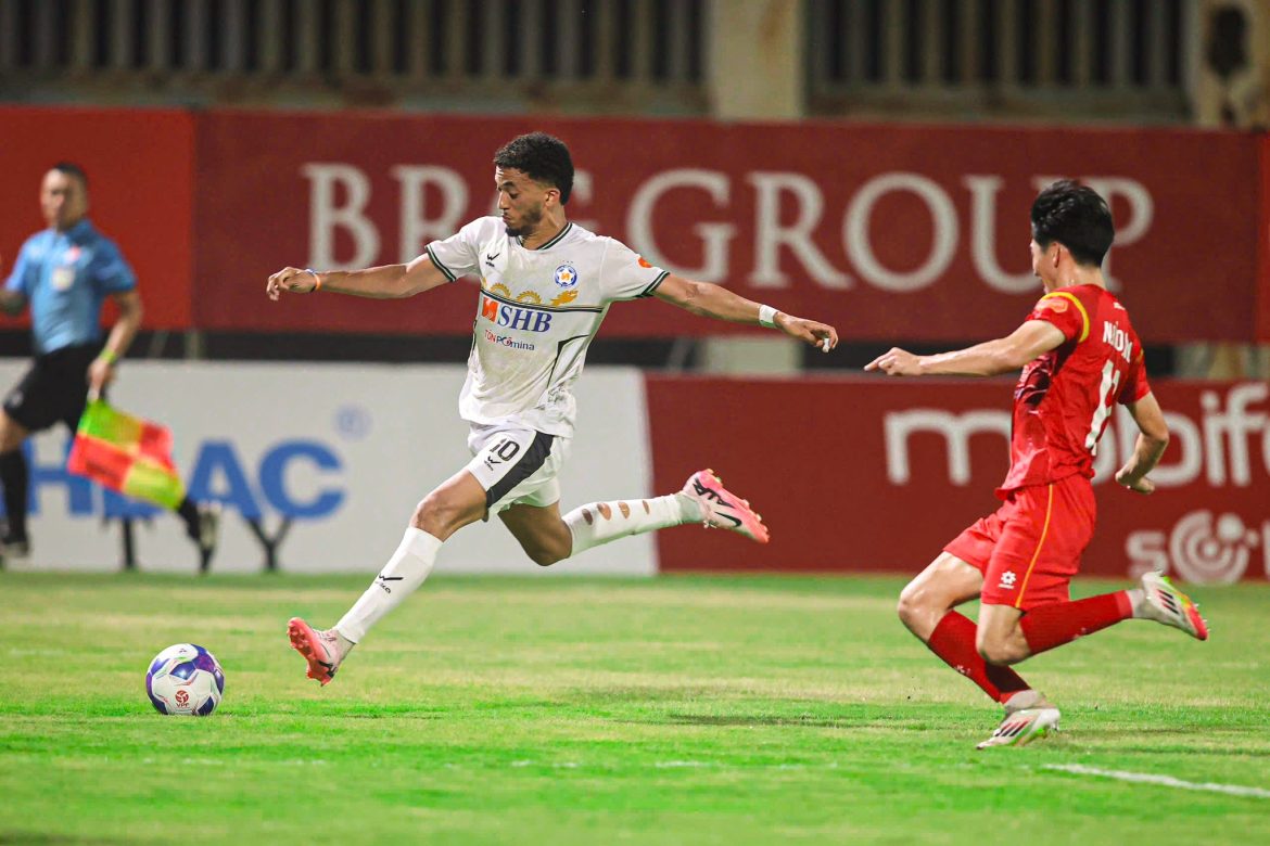 Tân binh V-League từng khoác áo Everton có cơ hội dự World Cup