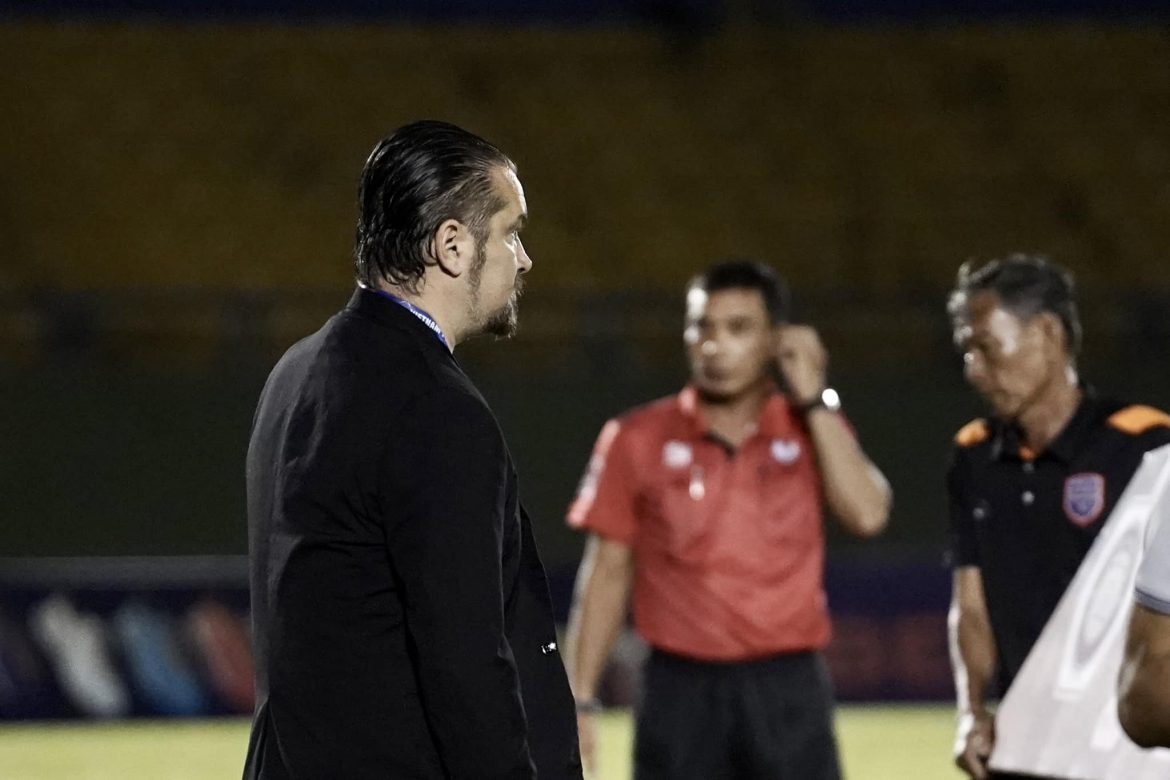 Thắng 4/5 trận, V-League xuất hiện ứng viên vô địch mới