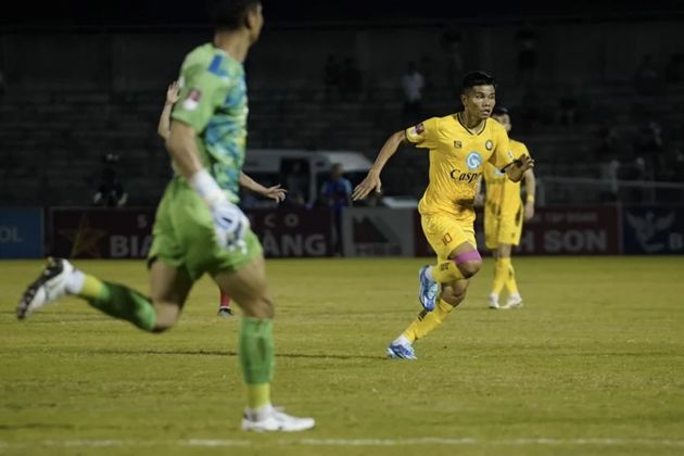 Thanh Hóa gia hạn chân sút 34 tuổi