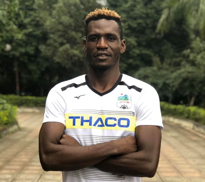 Thấy gì từ trận ra quân V-League 2020 của đội bóng bầu Đức?