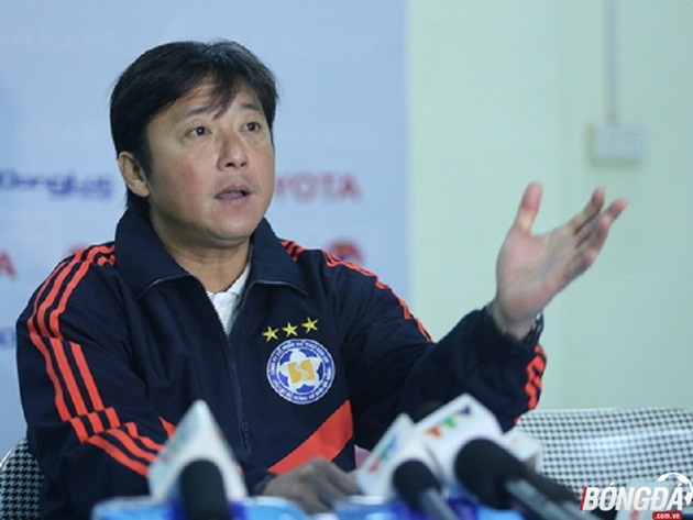 Thầy trò Huỳnh Đức ‘ngả mũ’ vì Quang Hải