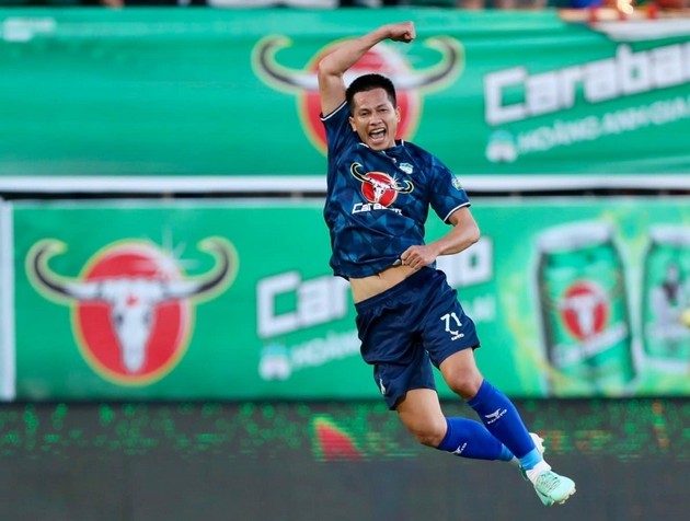 Thi đấu quả cảm trước Hà Nội, HAGL giải cơn khát chiến thắng