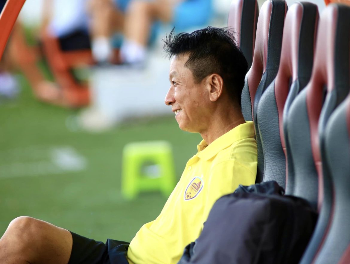 Thua đậm HAGL, HLV Quảng Nam thốt lên điều cay đắng