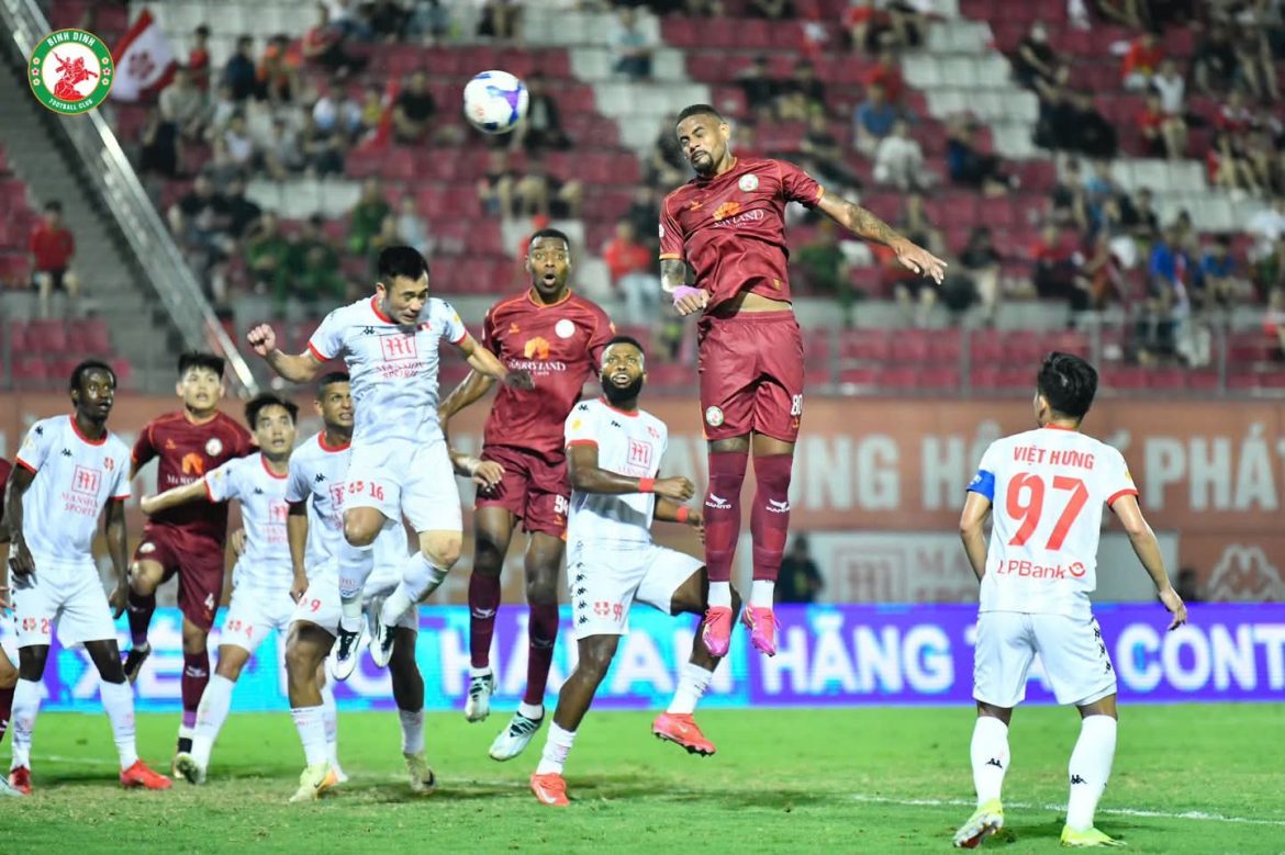 Thua Hải Phòng, Bình Định nối dài chuỗi ngày khủng hoảng